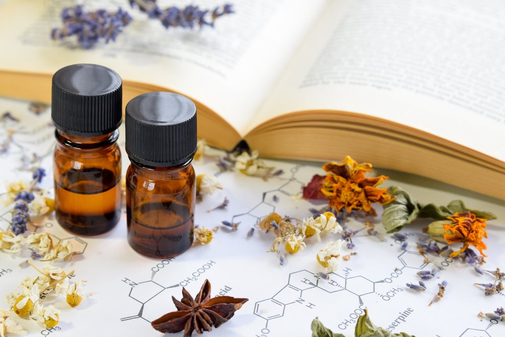 Replace Your Cologne With These Essential Oils For Men – Eve Hansen