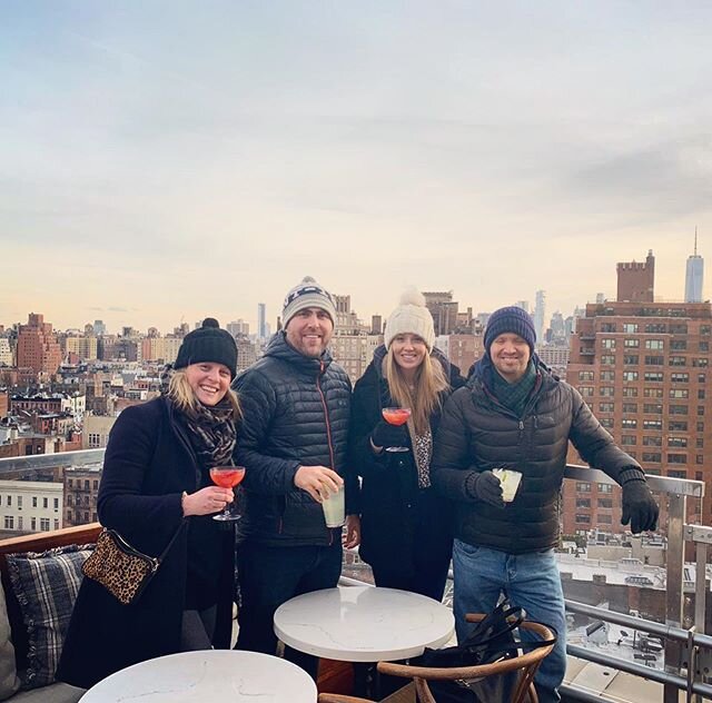 Frosty blue skies, the best company and all the rooftop cocktails in one of the greatest cities in the world 🌇🇺🇸🥂The weekend of dreams! #goodtimes #happydays #newyork #weekend #adventures