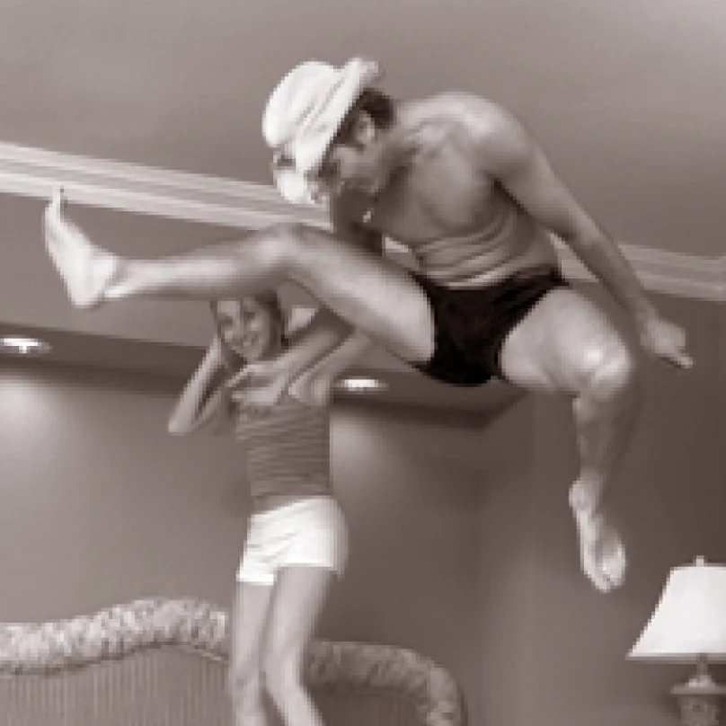 JUMP.jpg