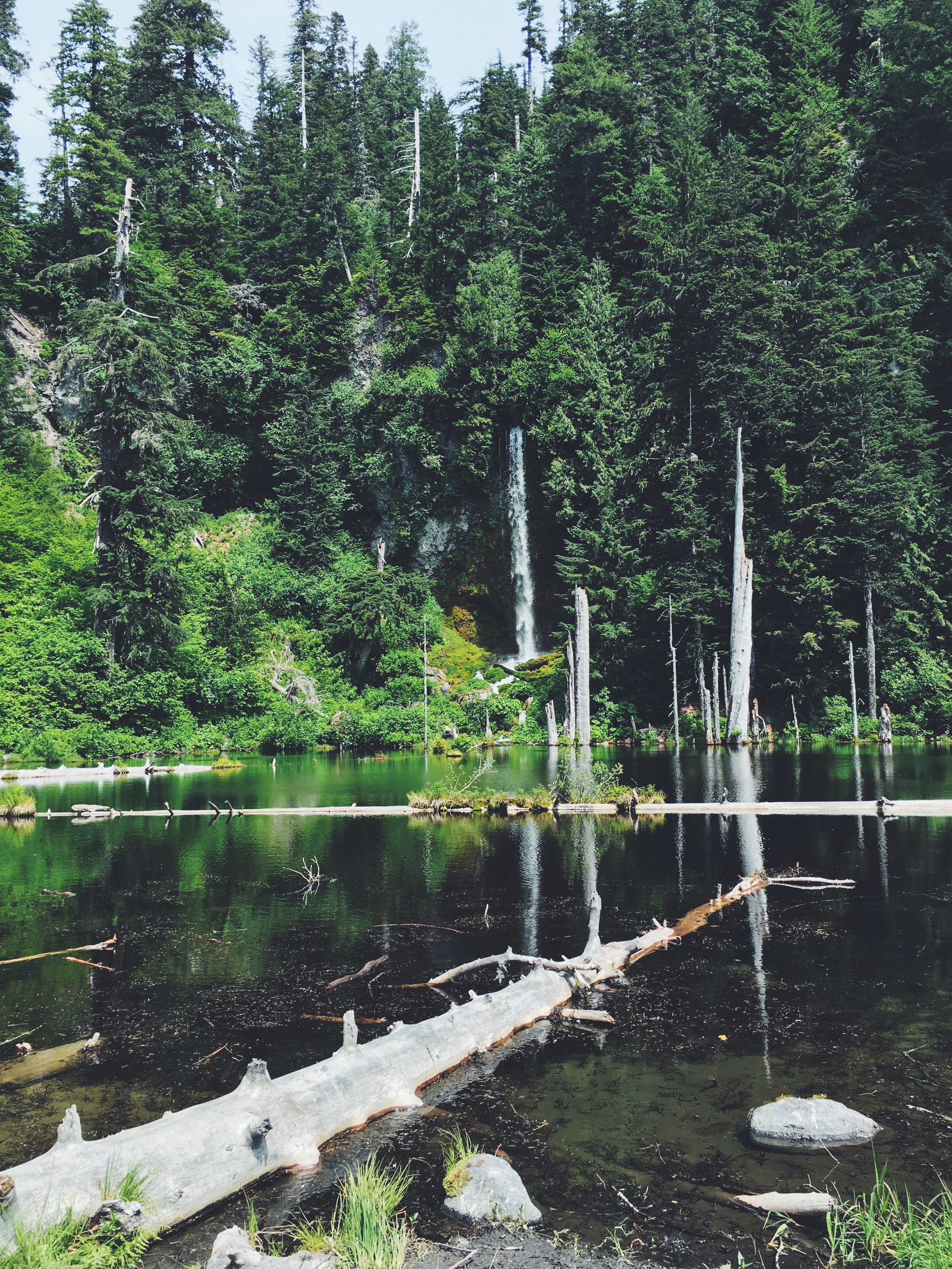 june lake, mount saint helens