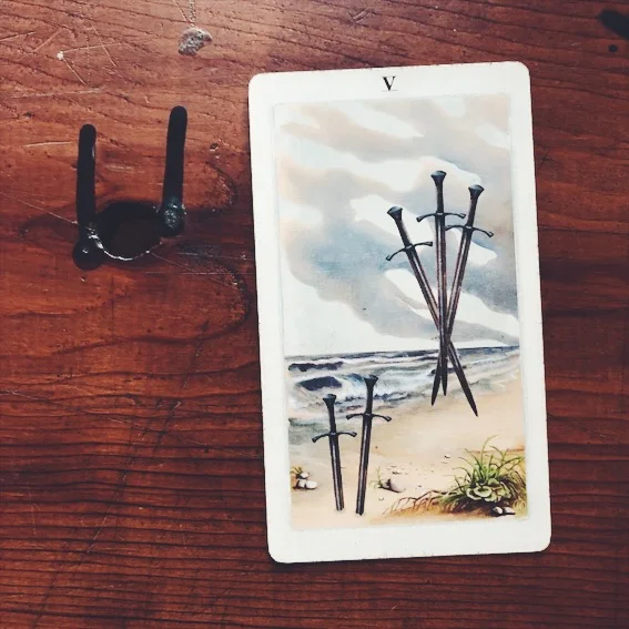 uusi design studio pagan otherworlds tarot 5 of swords