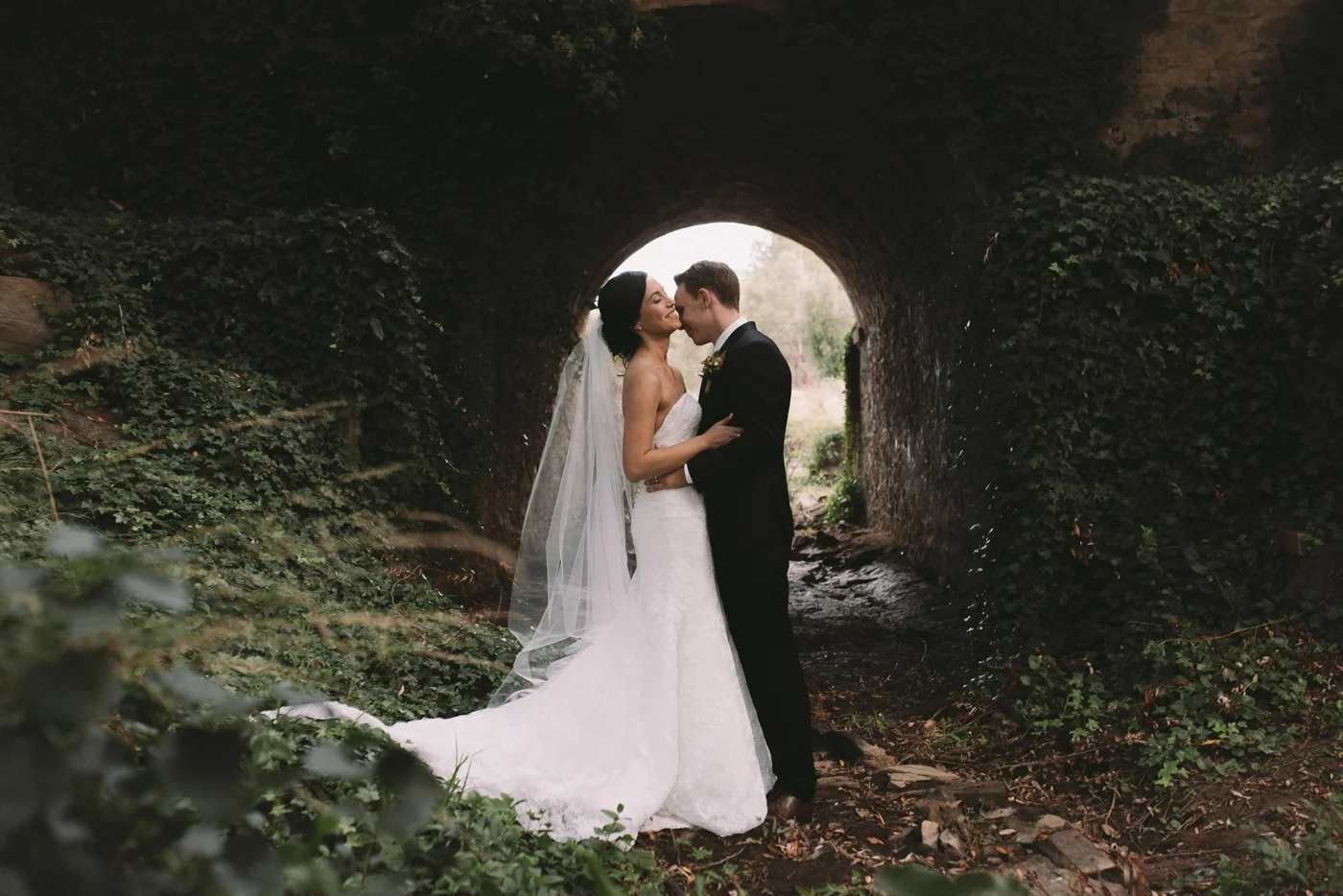 Jasmine and Adam - Inglewood Inn Wedding Photography - Natural Wedding Photographer in Adelaide - www.katherineschultzphotography.com_0069.jpg
