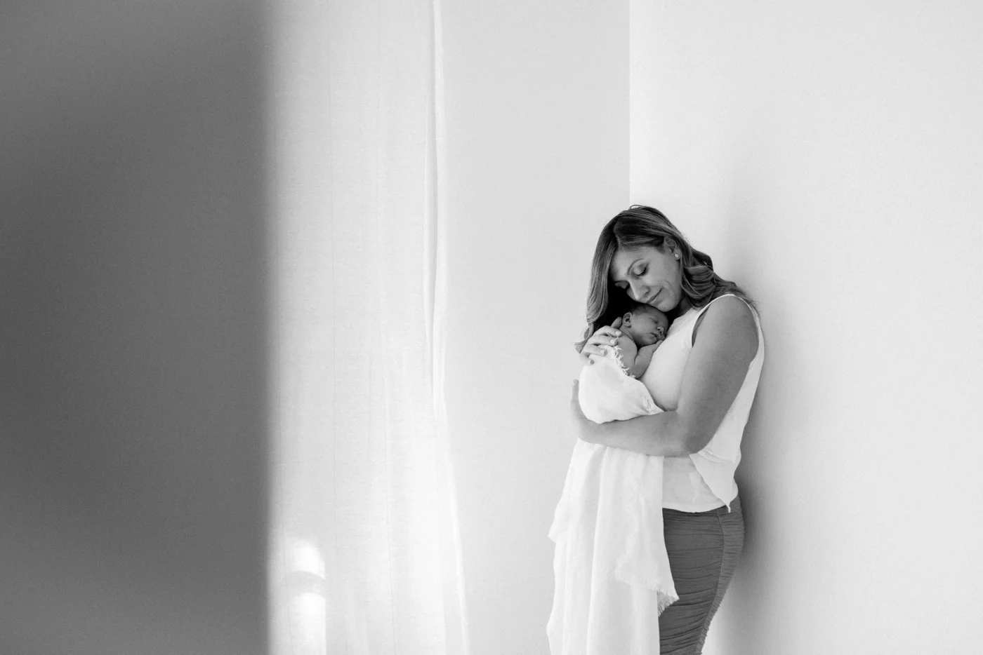 Baby Vivienne - Natural Newborn Photography in Adelaide - Simple, Modern and Beautiful Newborn Photographer - Katherine Schultz - www.katherineschultzphotography.com_0033.jpg