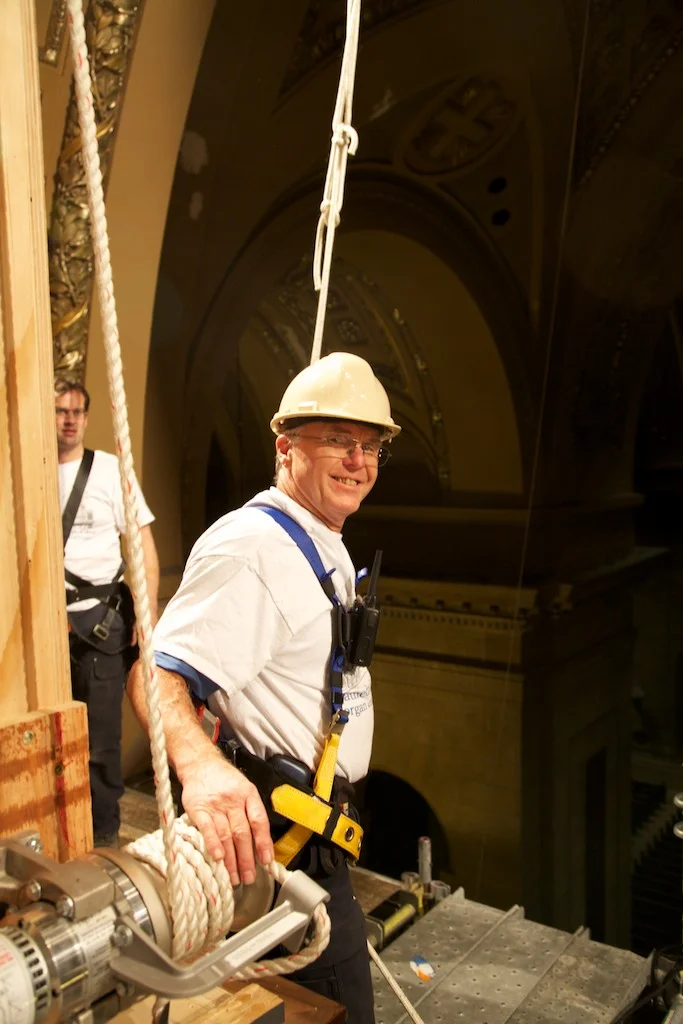 Rigger Rich Weirick