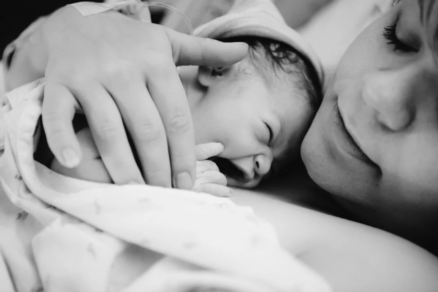Cleveland Birth Photographer_0013.jpg