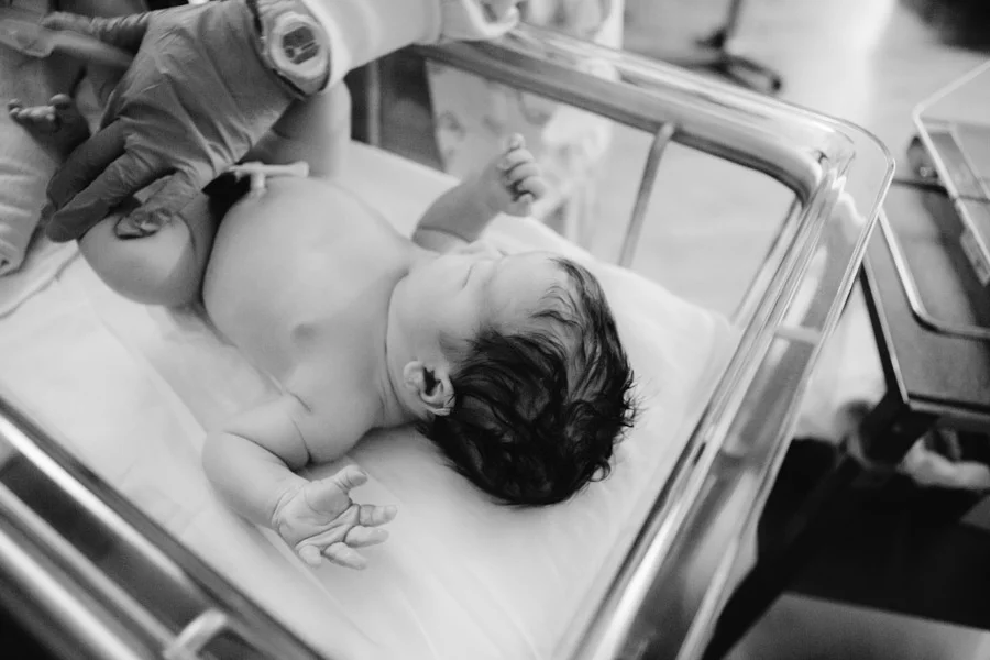 Cleveland Birth Photographer_0021.jpg