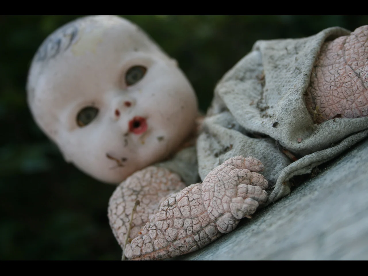 creepydoll2