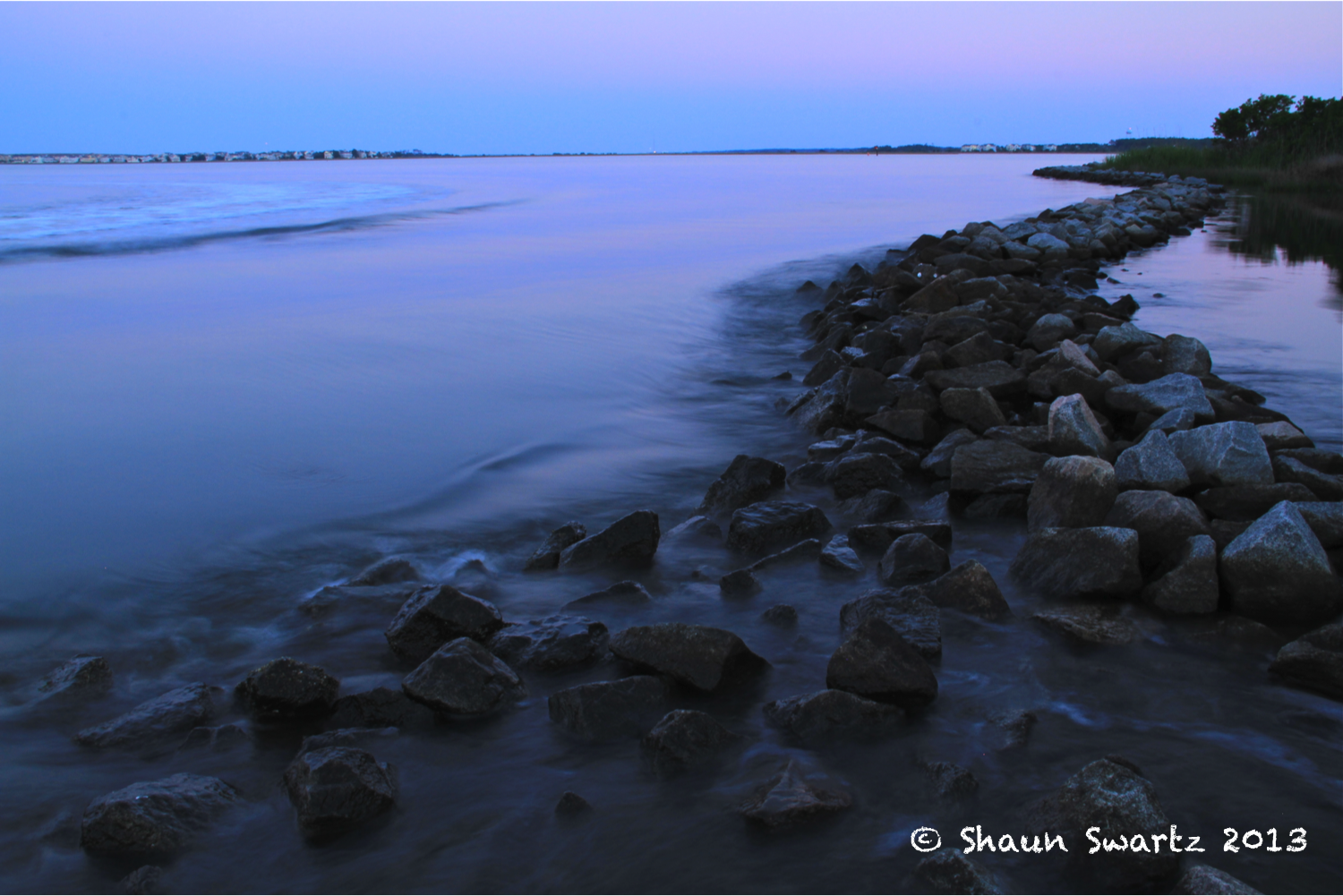 Manteo rocks.png