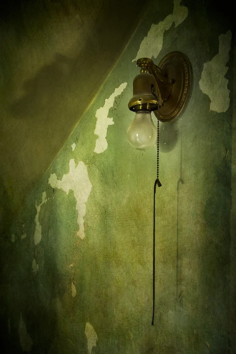 light-720pxh.jpg