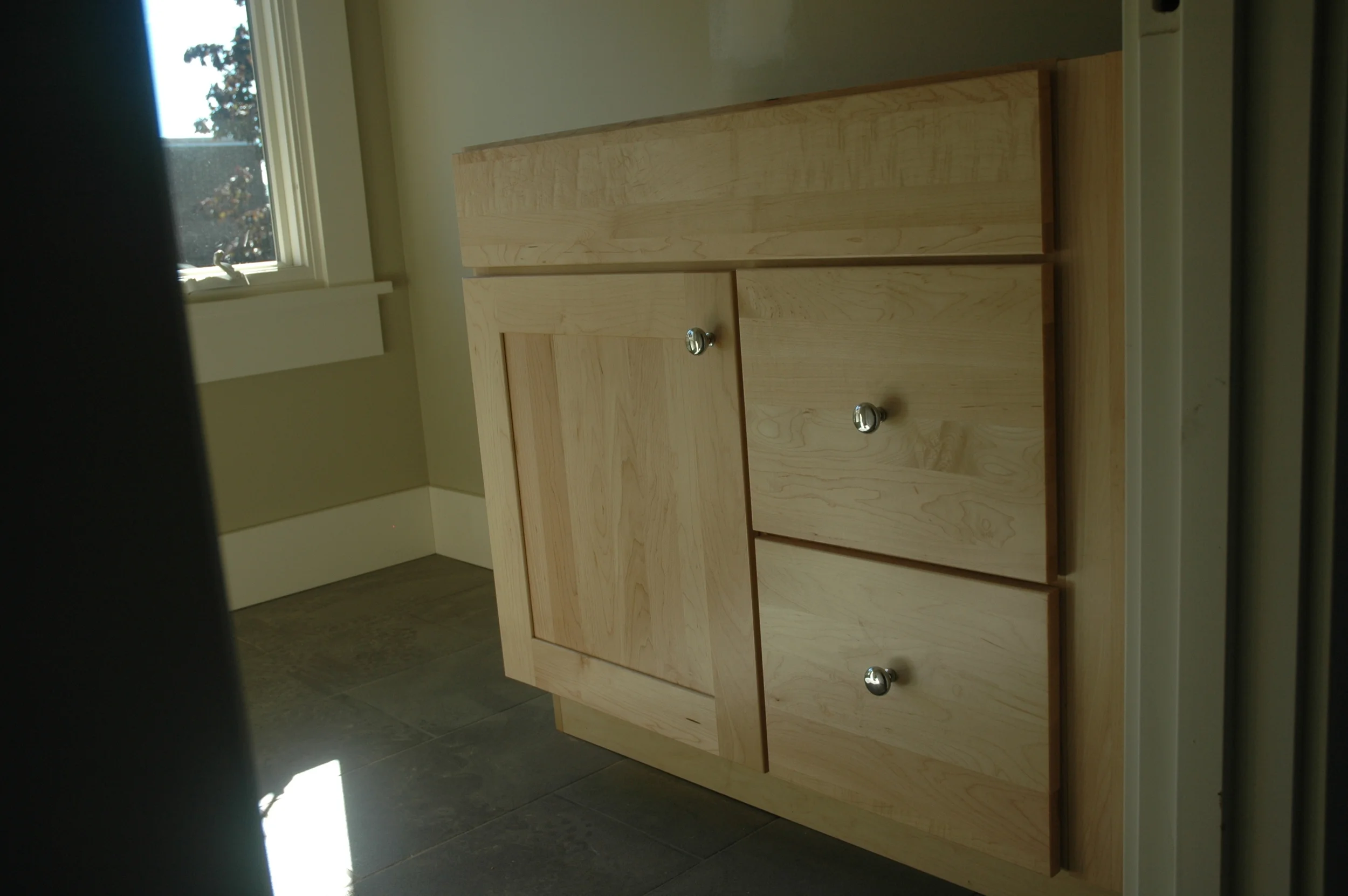 Bathroom cabinets
