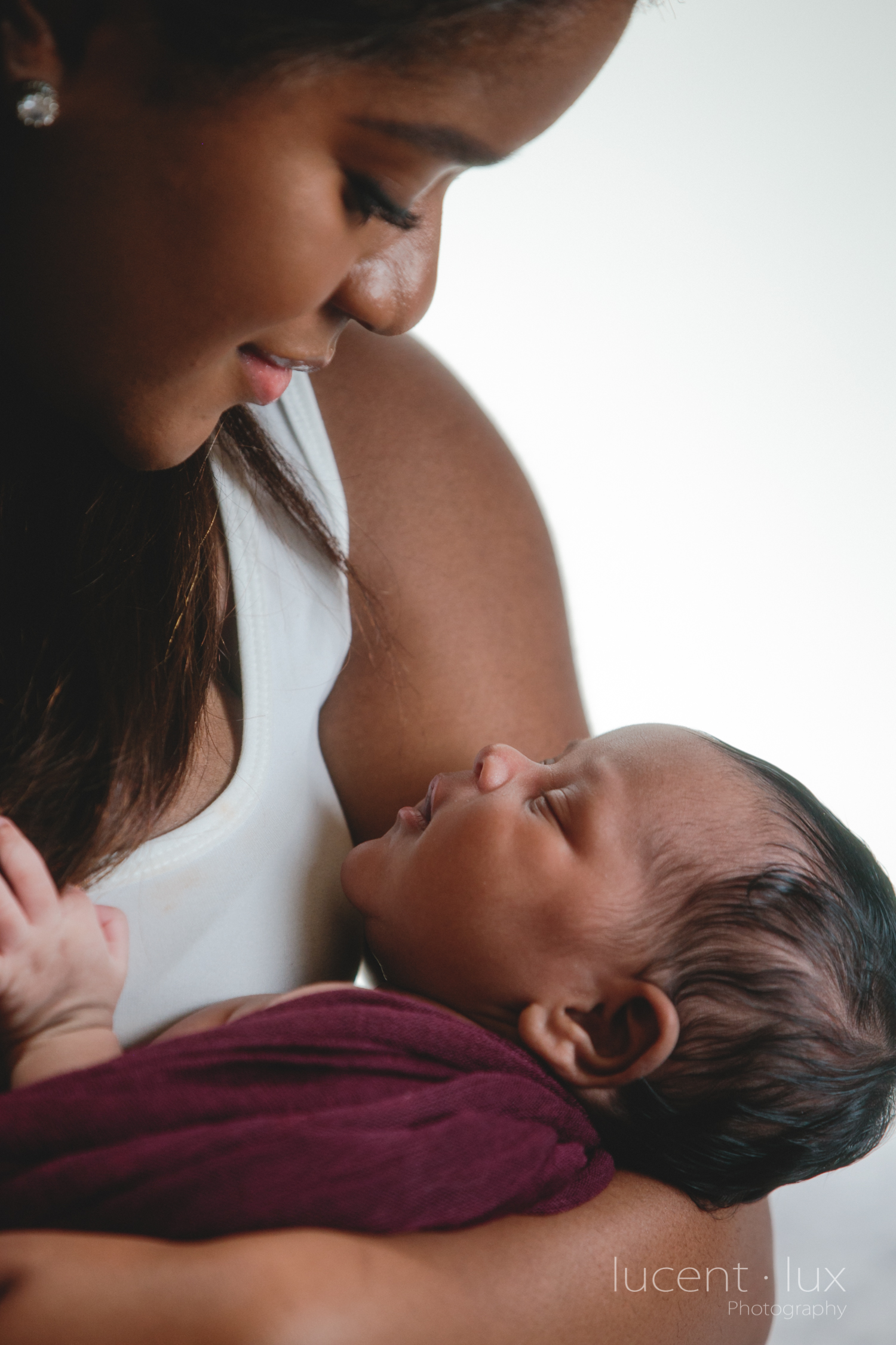 Baltimore-Photographer-At-Home-Newborn-Session-Photography-Portraits-Maryland-Family-Portraits-Newborn-112.jpg