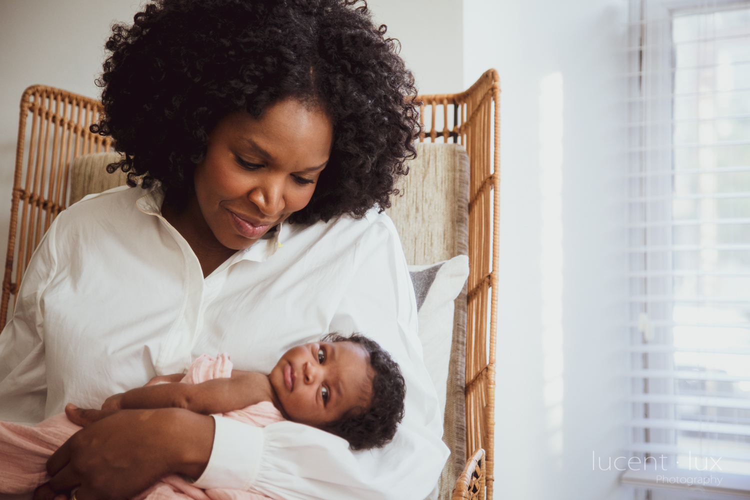 washington-dc-newborn-photography-at-home-baltimore-natural-maryland-photographer-maternity-baltimore-family-portraits-100.jpg