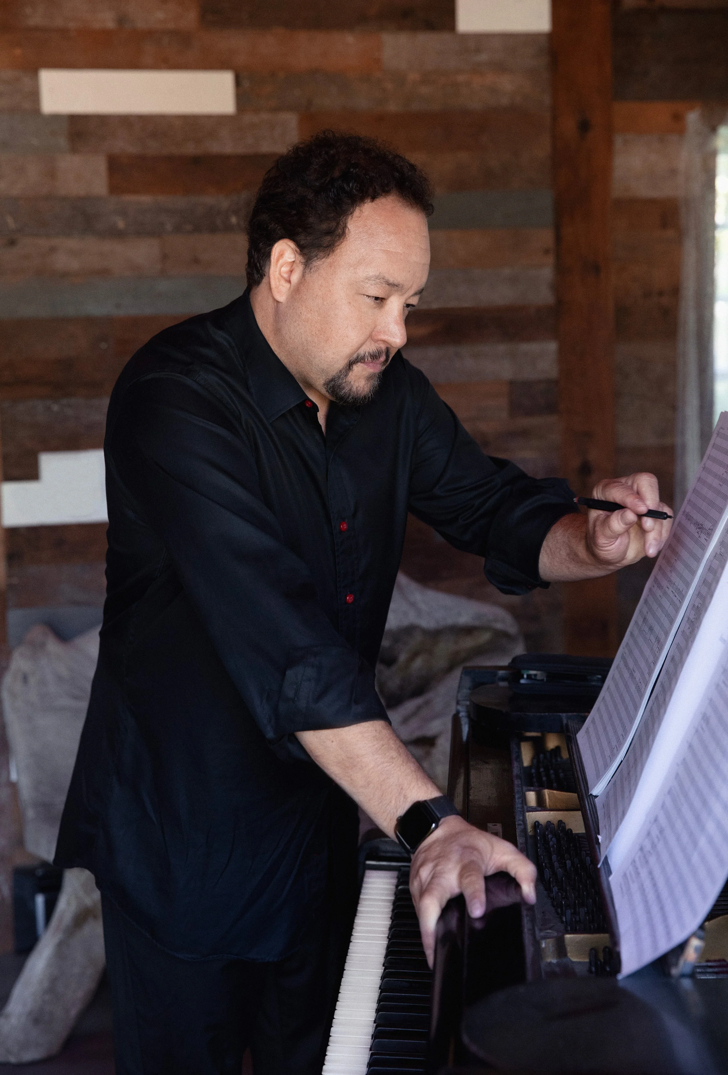 Robert Paterson: Black Shirt, Composing Standing-1 (2024)