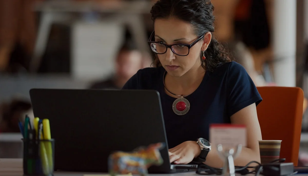 Conscious-Governance-Strategy-Leadership-Risk-Governance-laptop3-min.jpg