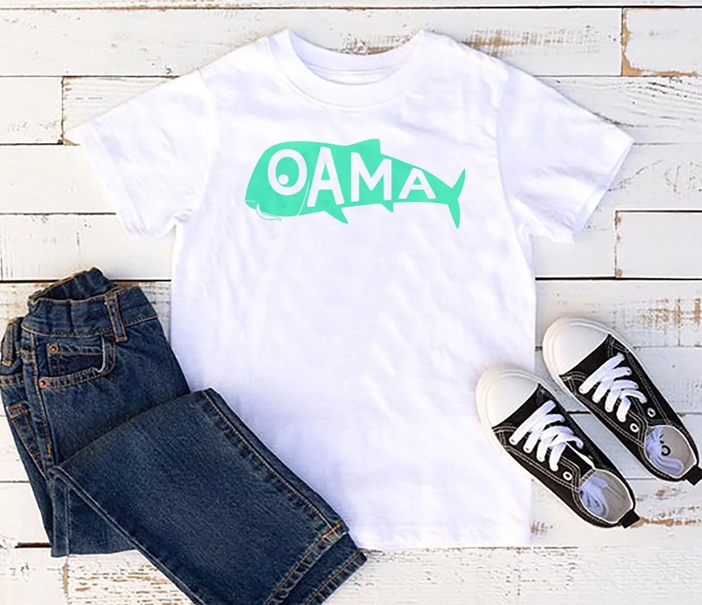 OAMA SEASON! #Maui #Hawaii #oama #fishing #takeyourkidsfishing #hawaiidesign #fishbait #lahaina #fishingseason #openseason #littlefisherman #fishinglife