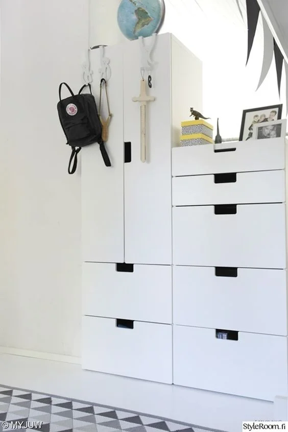 Huomioi lastenhuoneessa toimiva säilytys. Kuva: Pinterest