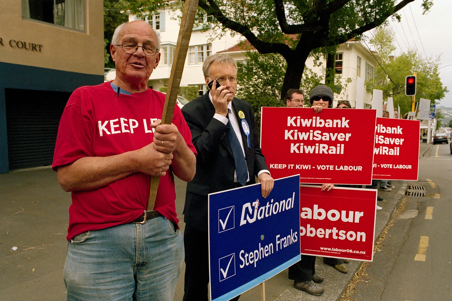 Placard waving, Thorndon.