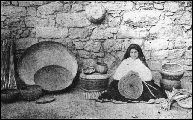 Lavorazione-asfodelo-Olzai-foto-Marchi-ante-1906.jpg