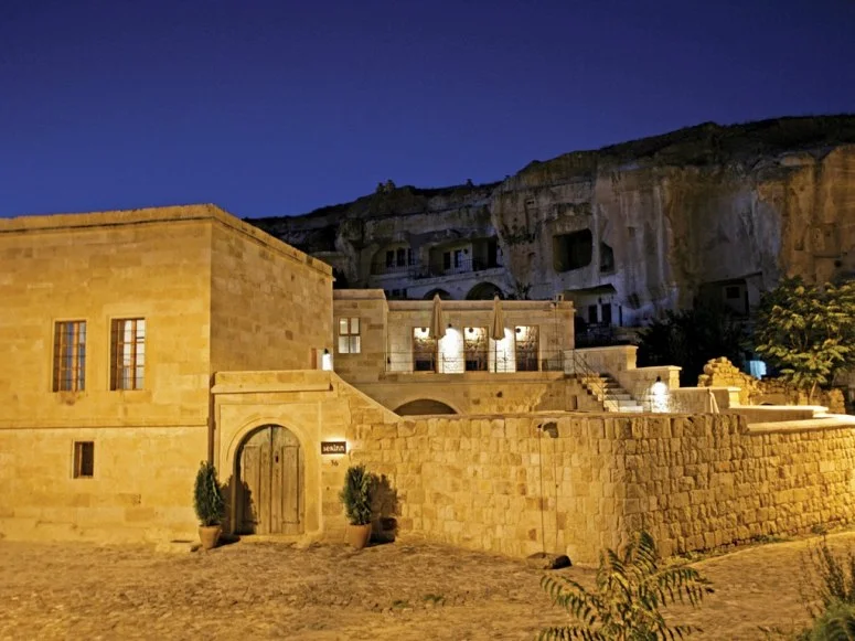 serinn-house-cave-hotels.jpg