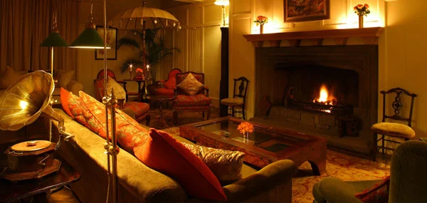 giraffe-manor-mess1.jpg