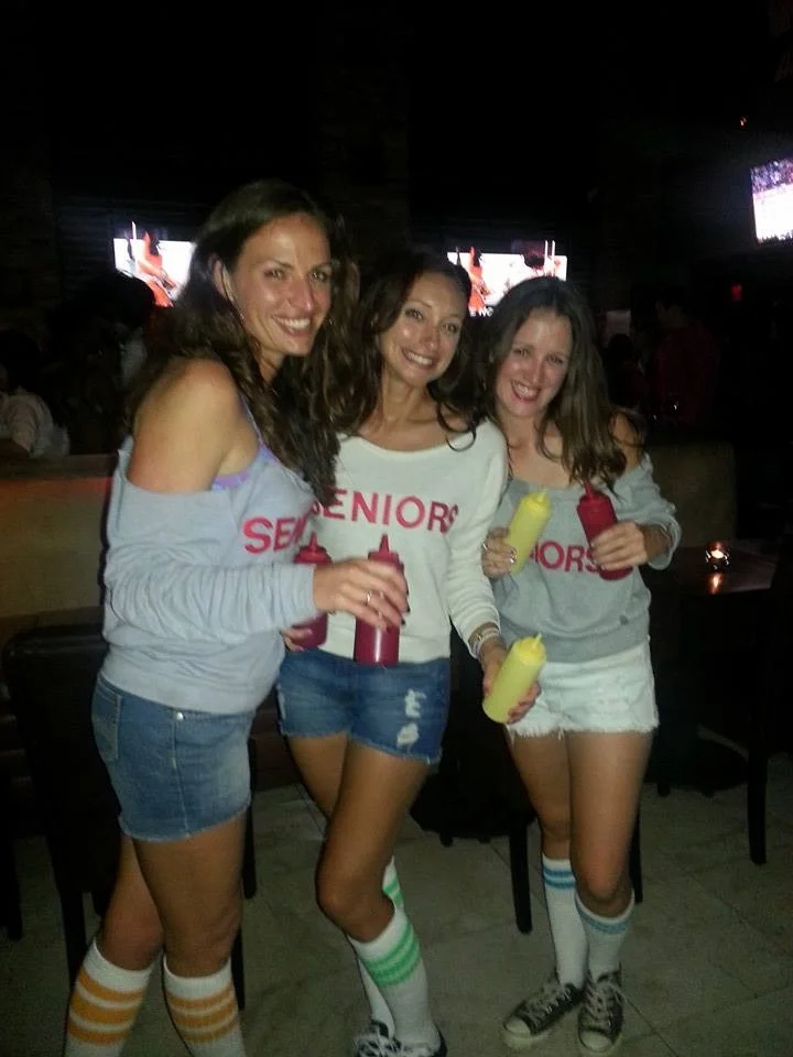  Don't I have pretty friends?