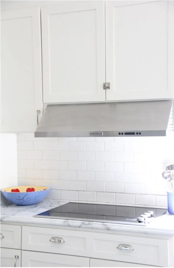Formica-Carrera-Marble-laminate.jpg