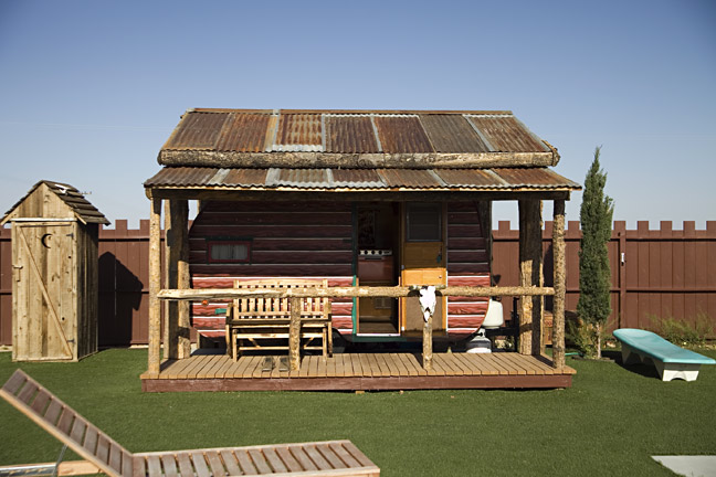 Hicksville Trailer Palace 2.png