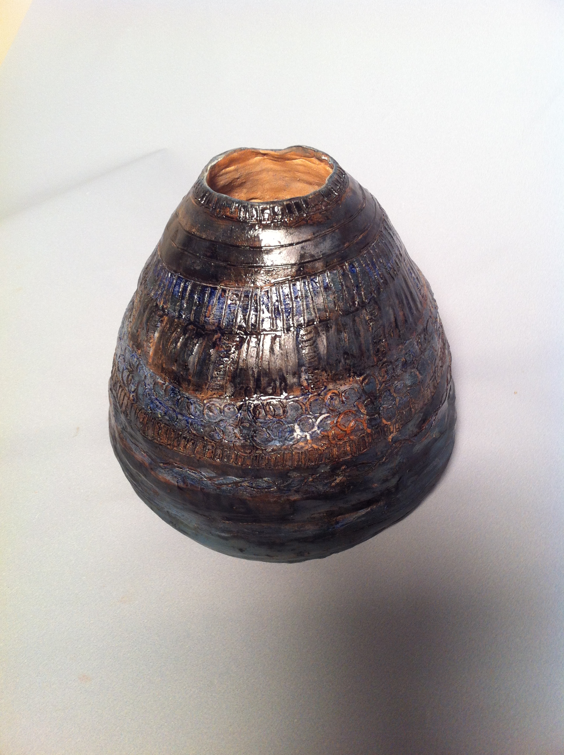 Textured Vessel - Isobel Messer