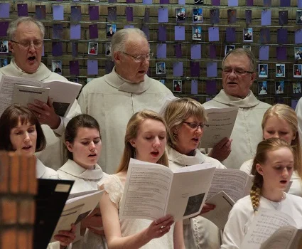GS and Cantare choirs.jpg