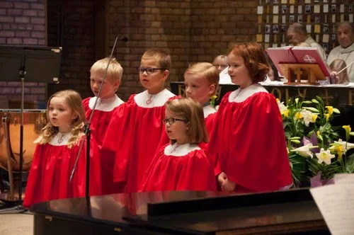 caroler choir.jpg