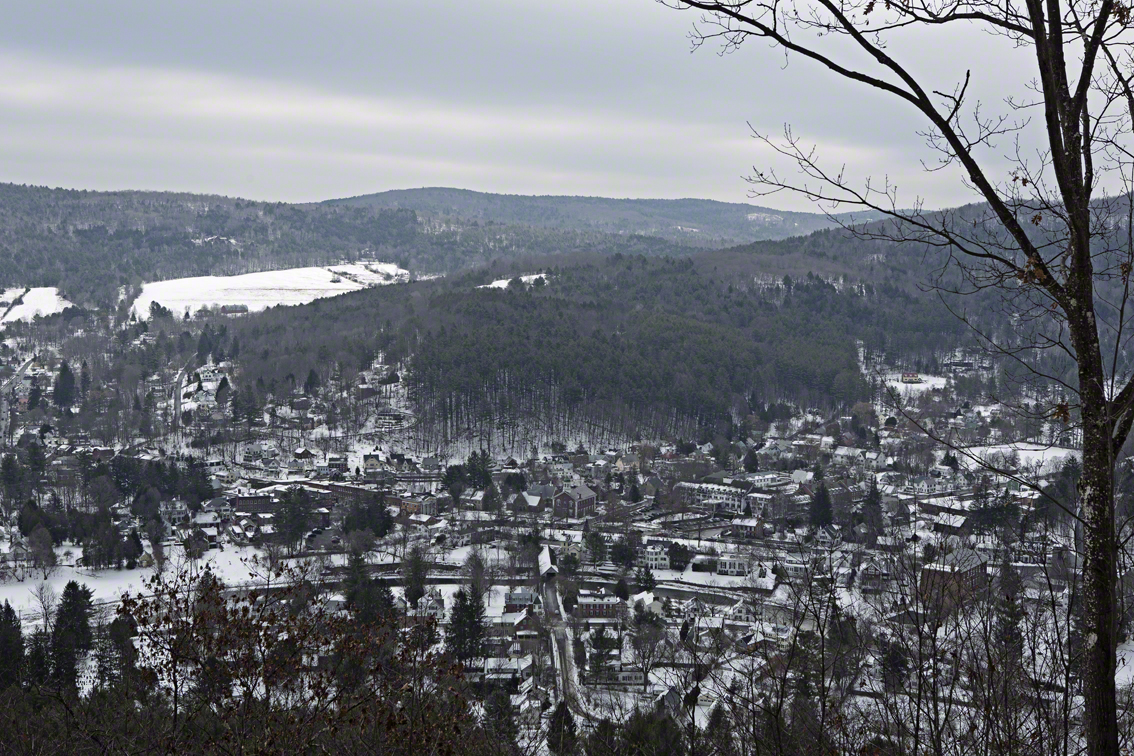 the town of woodstock, vt from the top of mount tom