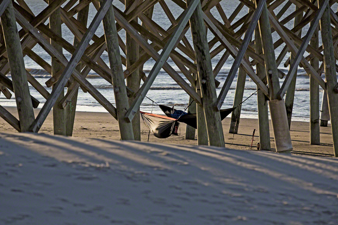 fellow hammockers under folly pier on a 40 degree morning, they must have been freezing.