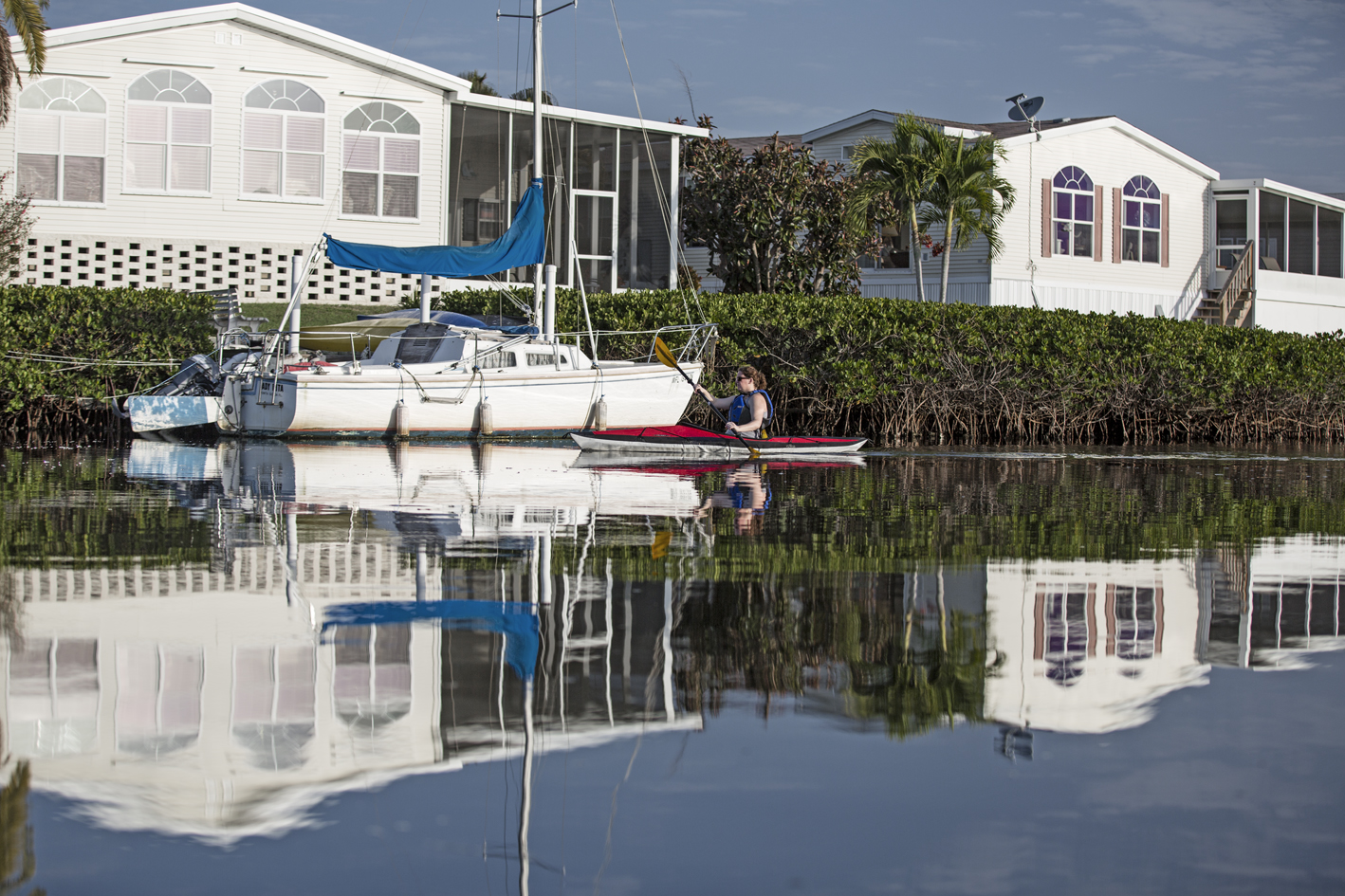 Paddling past the homes along Alligator Creek.