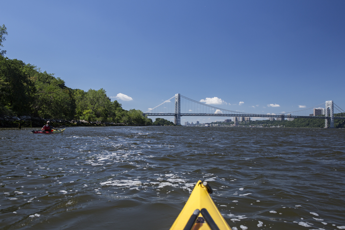 Approaching the George Washington Bridge, which carries I-95 over the Hudson River.