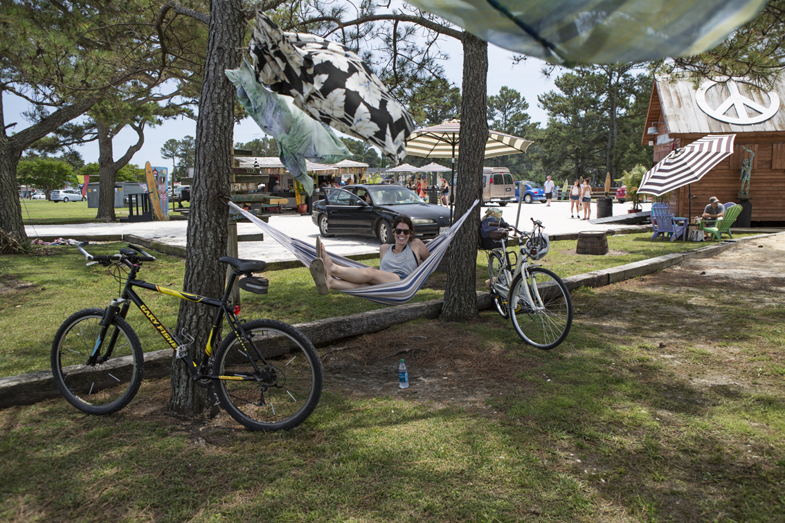 Sloane hanging at Woody's Beach BBQ on Chincoteague.