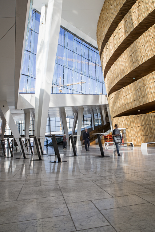 This lobby (opera house) was ridiculously amazing.