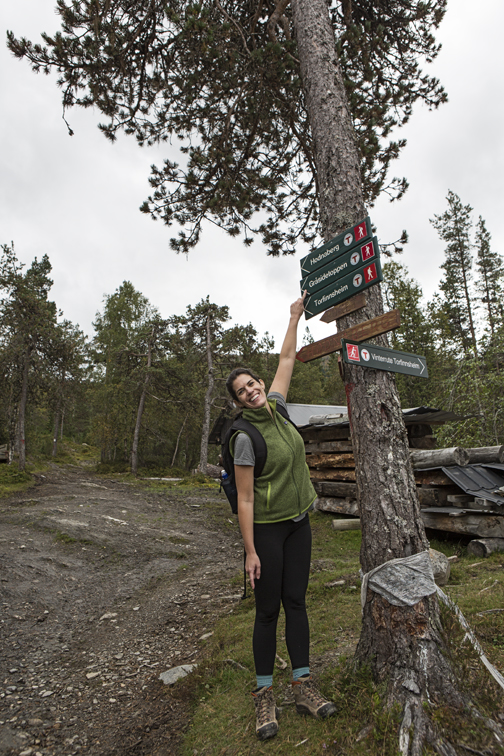 Finally at the trailhead, it was 2 pm, and the sun was still hiding.