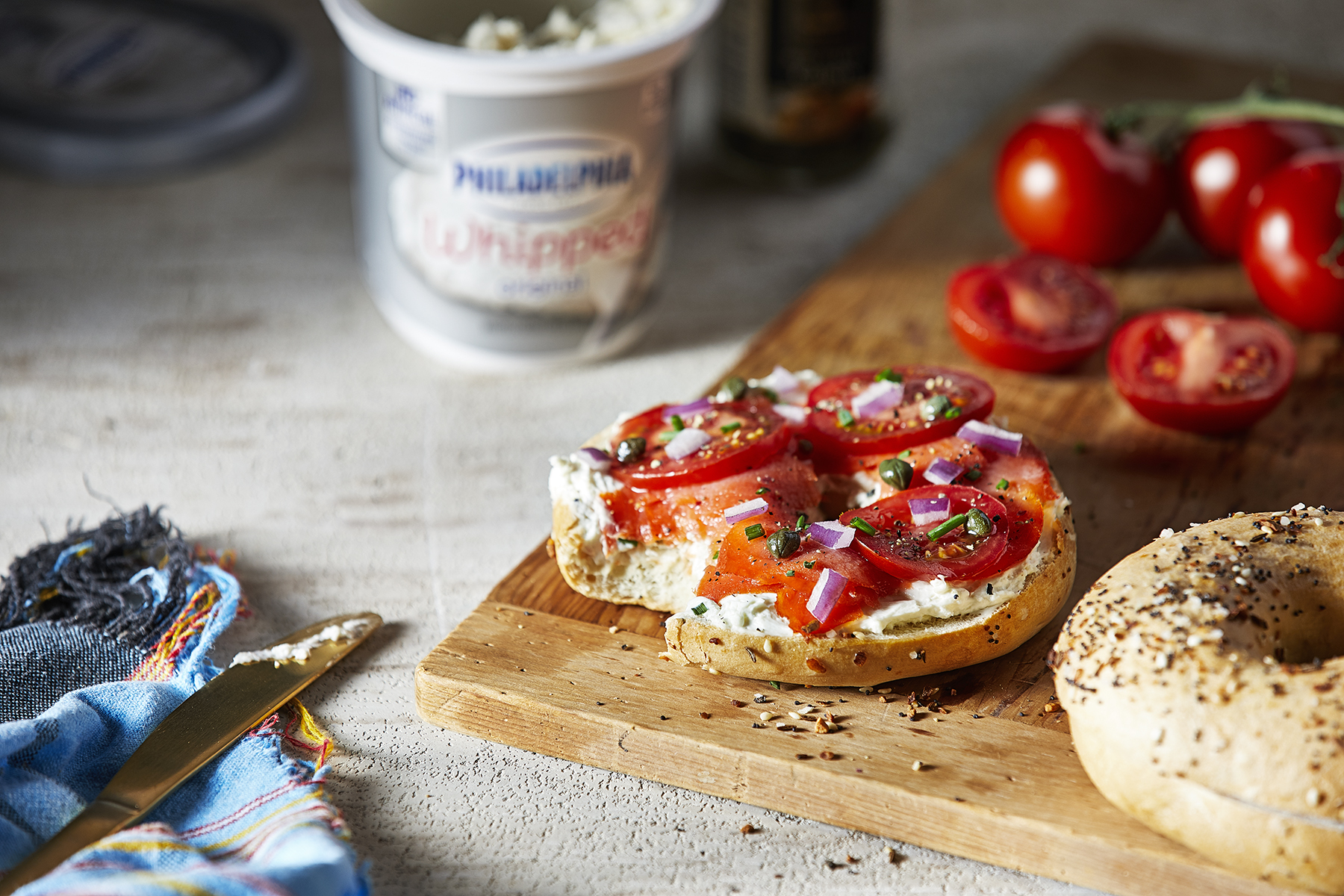 Bagel_W_Lox_direct_light_through_Stainedglass_diffuser_146 copy.jpg