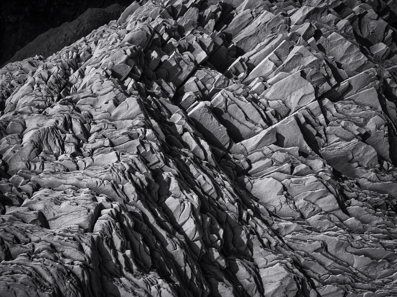 Island Monochrome IX