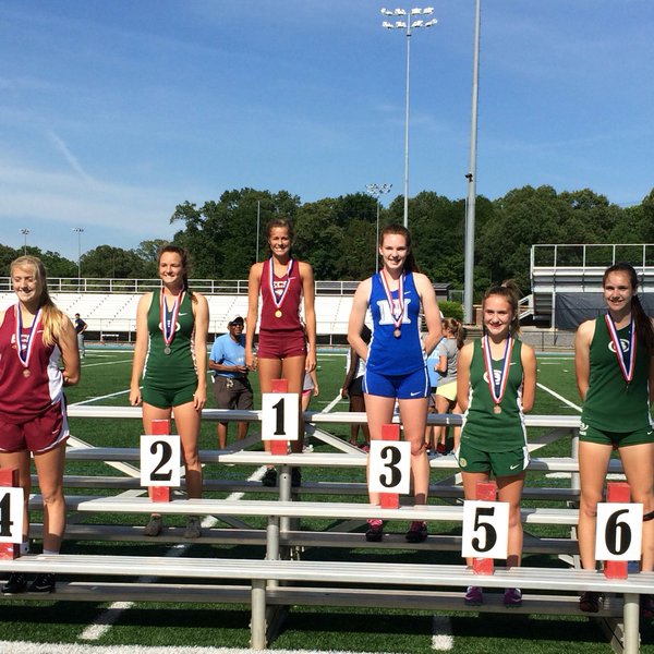 Sarah Luttrell finished 3rd place in the 100m hurdles.