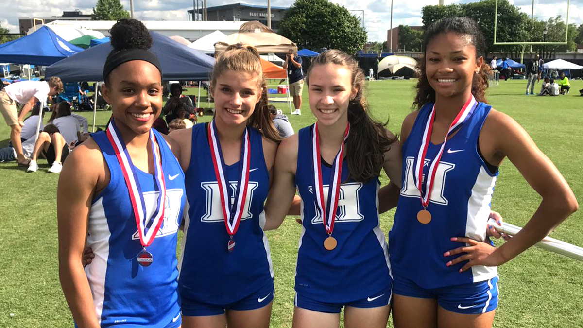 Congratulations to our 4x200 team of Alexandria Ellis, Sarah Kate Hinkle, Abigail Howell, and Nia Bowley for a 6th place finish at the state championships!