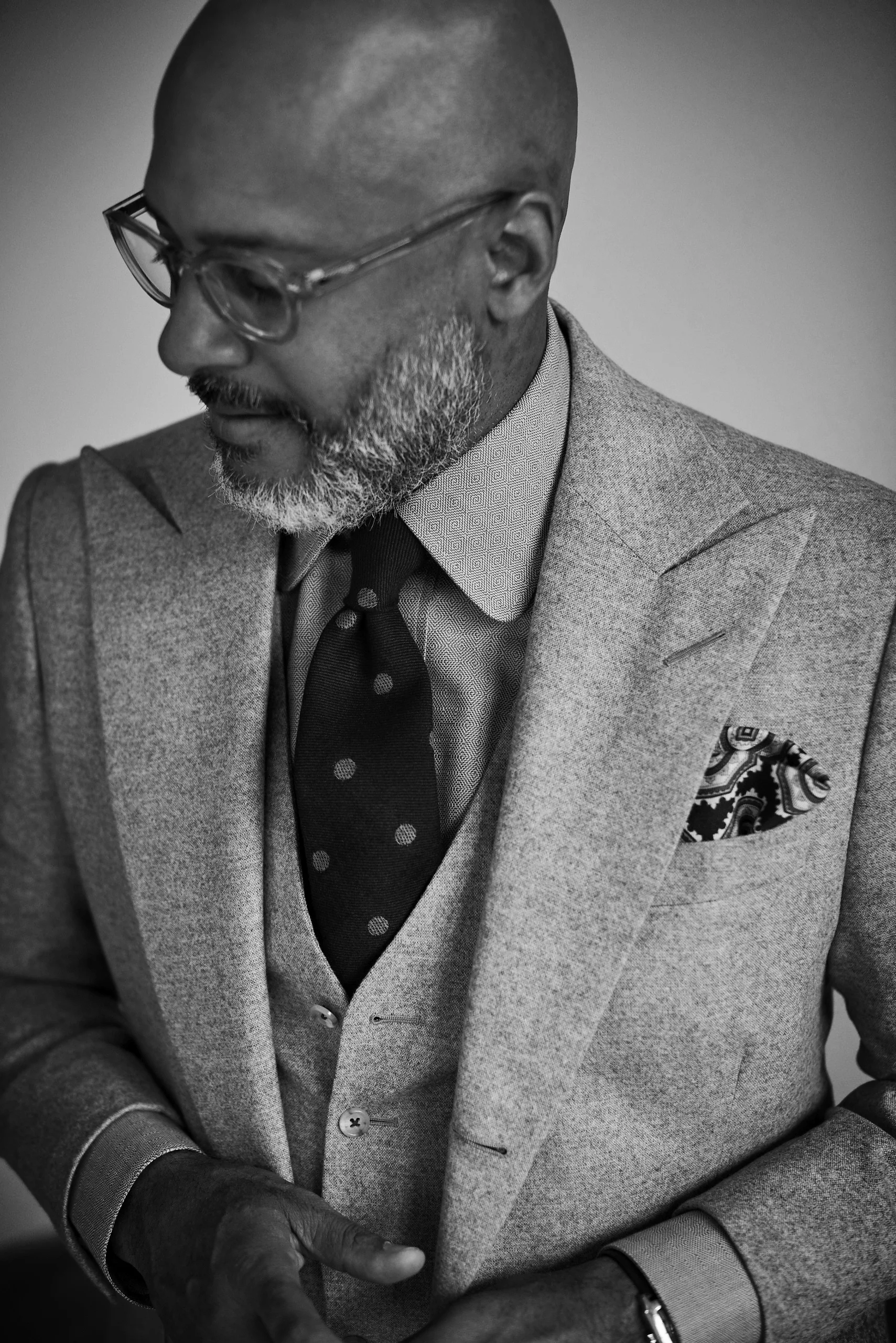 8_DECARLOS_SUIT_B_001.jpg