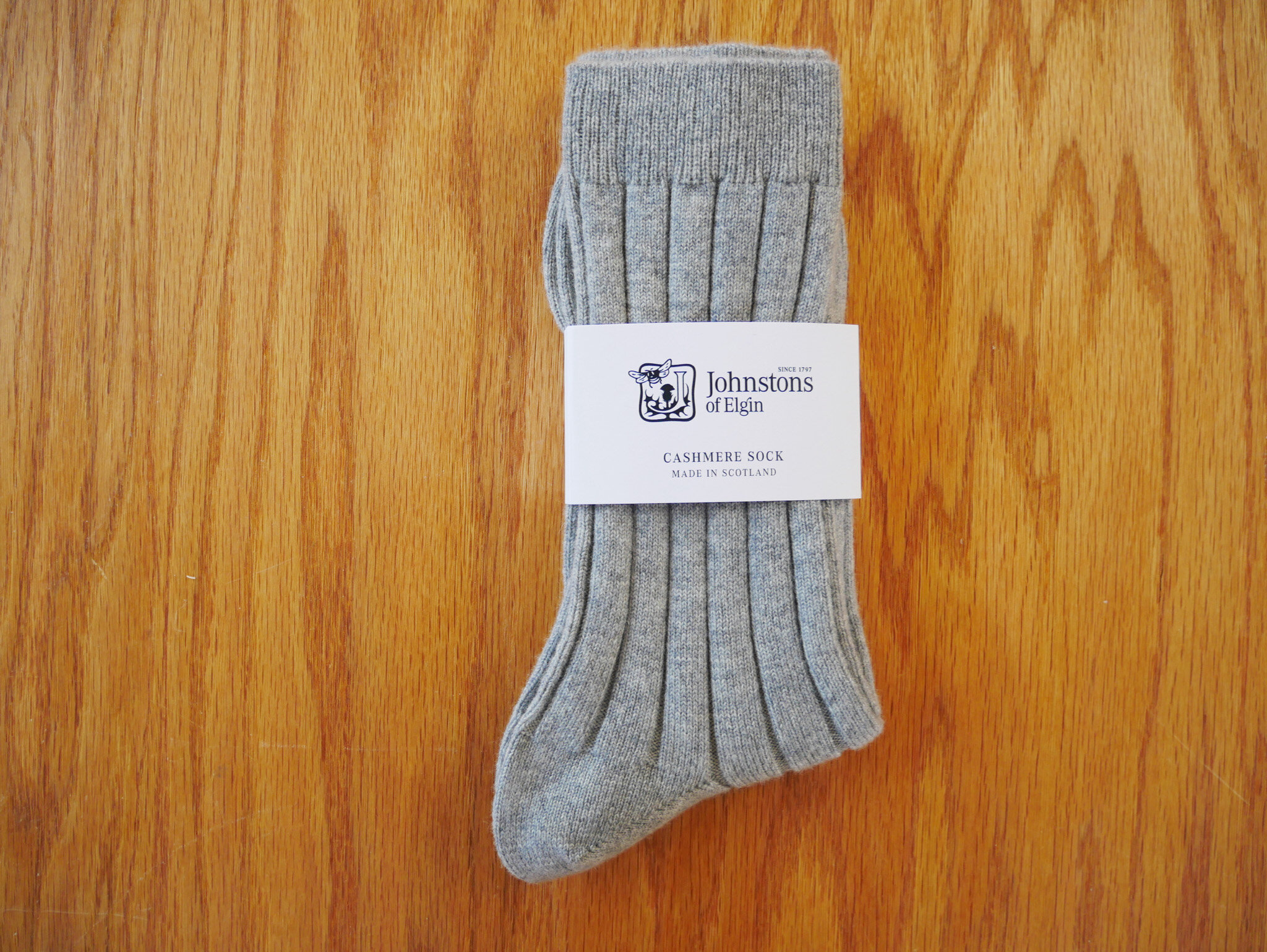 Johnstons of Elgin Grey Cashmere Socks