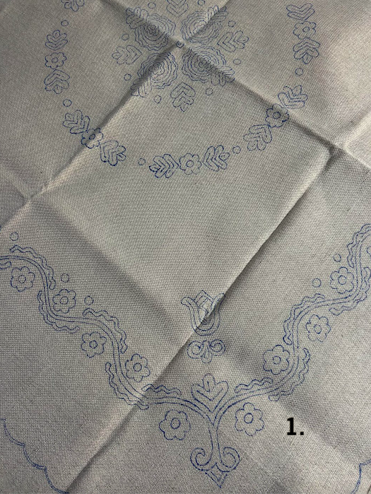 Tablecloth 1.png