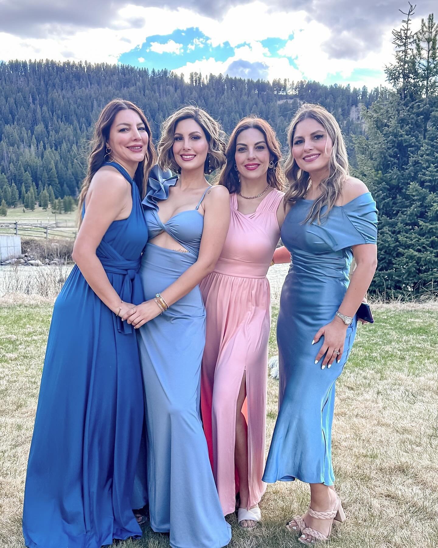 Spent a magical weekend in Montana for my brother&rsquo;s wedding 💍
The views were absolutely stunning 🏔️ and so was the bride 👰🏼🤍
Here are some snapshots from my phone &mdash; can&rsquo;t wait to share the professional ones!

#sisters #montana 