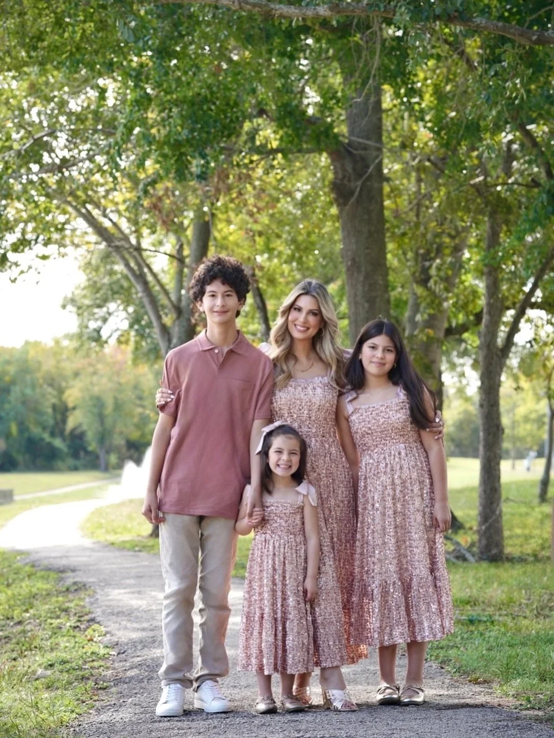 Merry Christmas from my beautiful family to yours ✨

In December 2021, I was diagnosed with an aggressive breast cancer and thought it might be my last Christmas&hellip;

Today, I&rsquo;m celebrating my 4th Christmas as a survivor. So grateful to sti