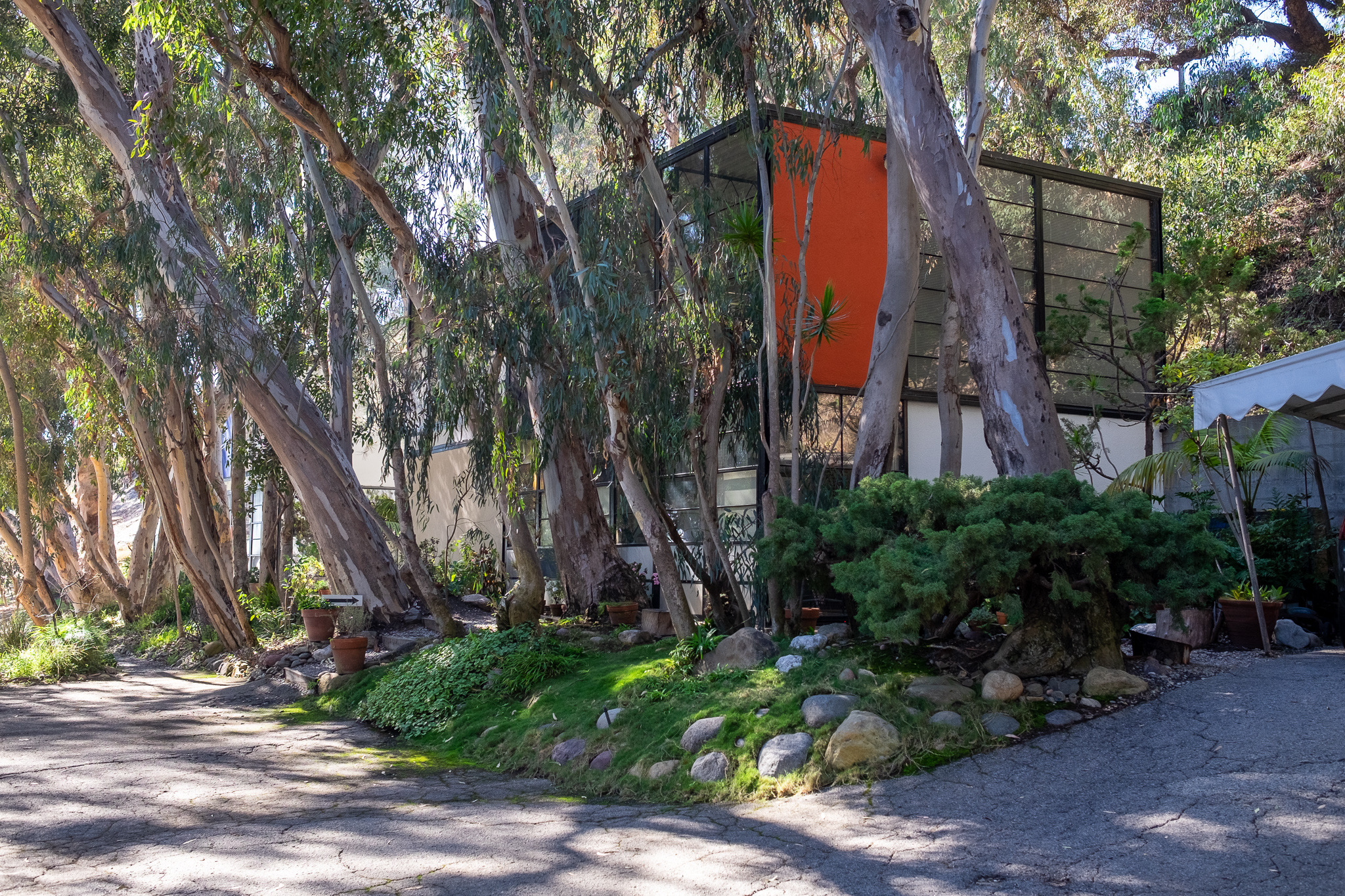 The Eames House Exterior Work Space | Photo Credit: Matthew Tait