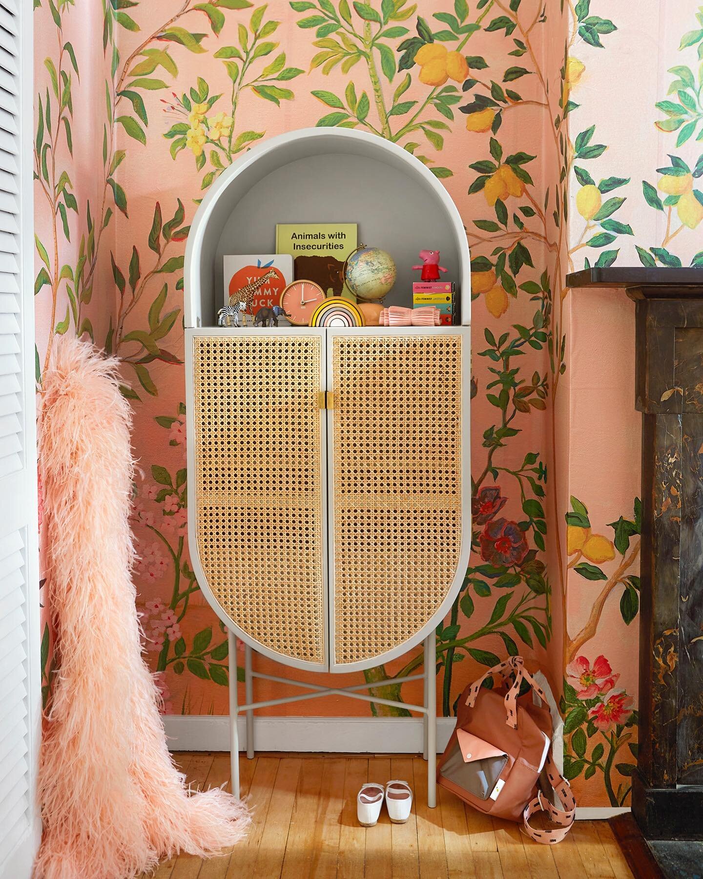 We were thrilled to see our Rose Desk Clock on display in the latest issue of @dominomag ! This photo is from a spread on @jordanferney &lsquo;s stunning NYC apartment. Magical styling by @kateberryberry and photo by @danetashima - thank you so much!