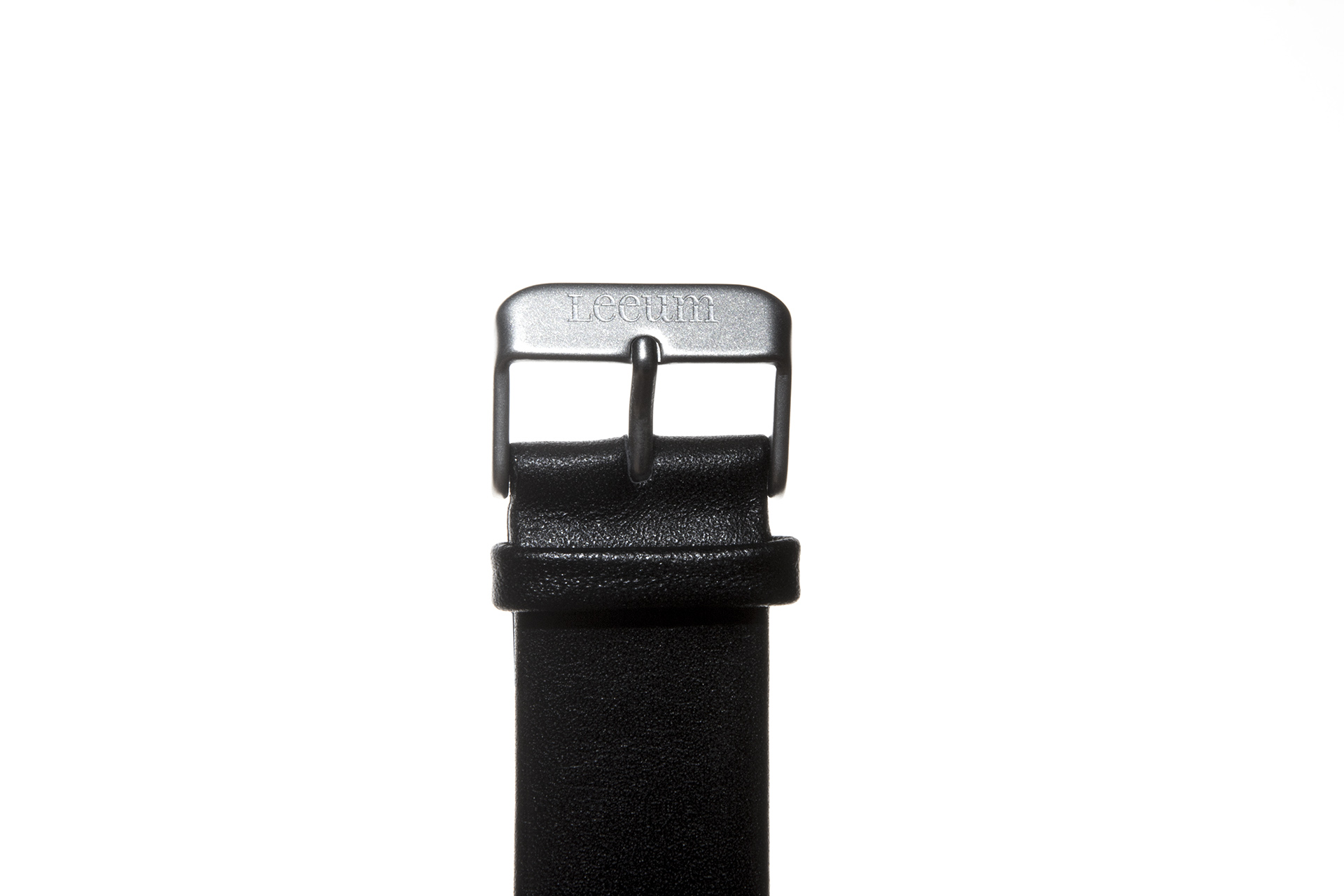 W_strap.jpg