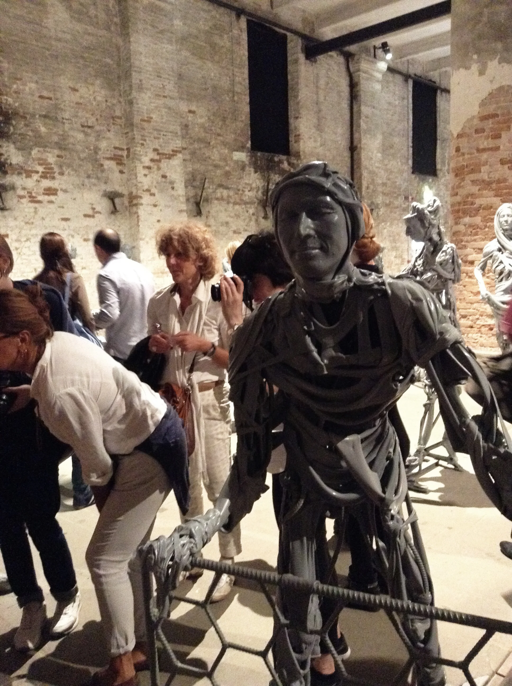 Sarah Pierroz Biennale Pawel 09.jpg